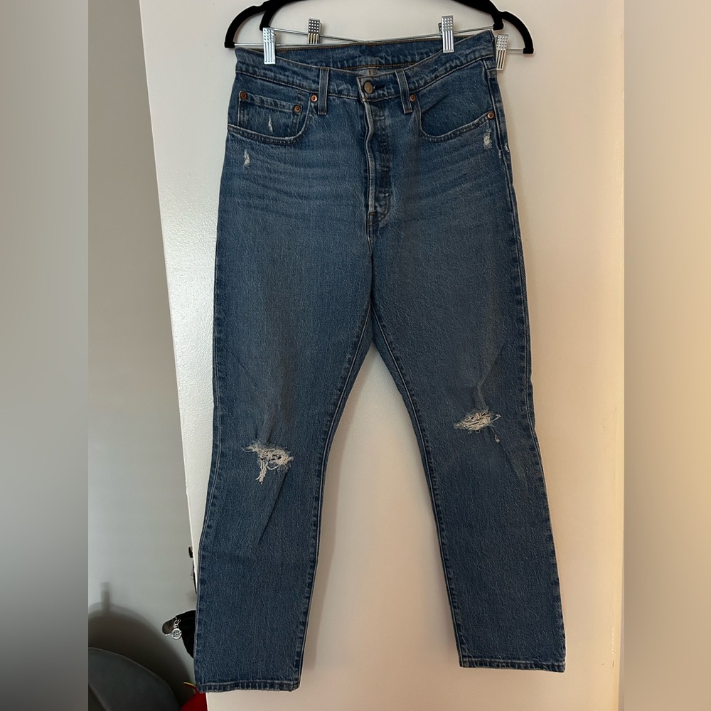 Levi 501s size 30 medium wash